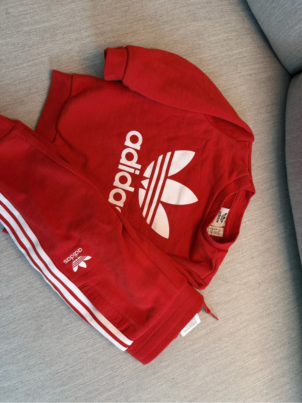 adidas 12M Red Trefoil Crewneck Sweatshirt and Jogger Set - Picture 4 of 4